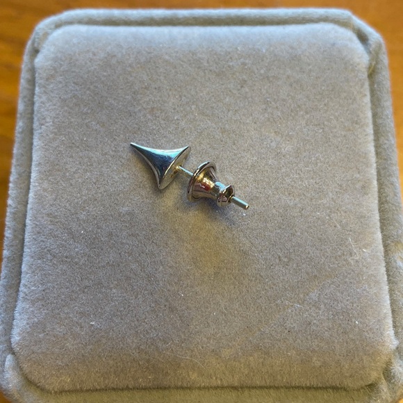 Authentic Shaun Leane Single Silver Rose Thorn Earringsng - Picture 6 of 6